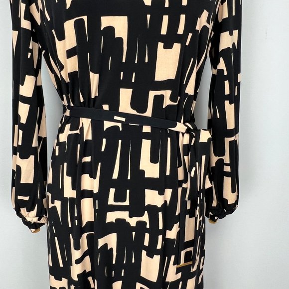 Tahari Womens Long Sleeve Belted Dress Tan Black Abstract Geo Print size 2 - Picture 4 of 12